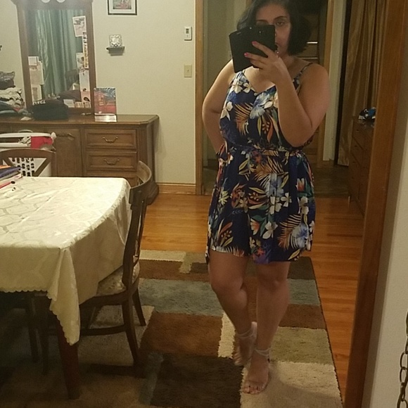Summer romper - Picture 2 of 5